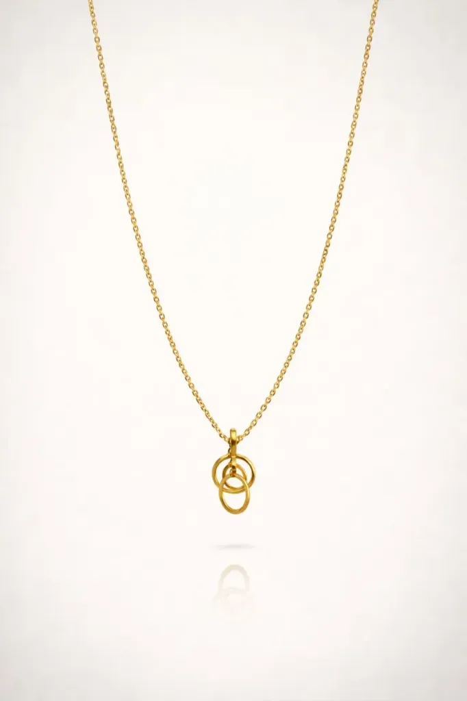 Necklace with luxury