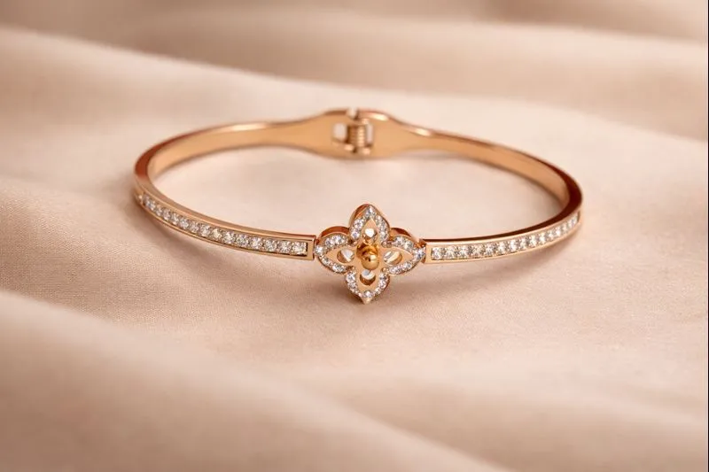 [KZ003] Rose Gold Crystal Flower Bracelet KZ003