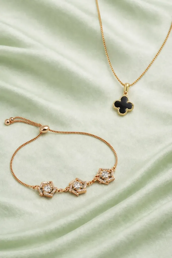 Clover Pendant Necklace with Bracelet Set